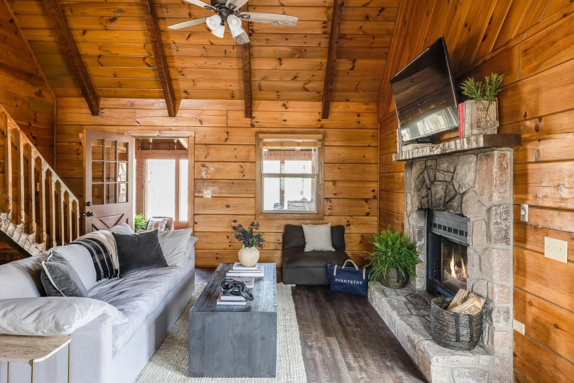 Dudley III By Avantstay Cosy Mountain Home W Hot Tub Great Views ピジョンフォージ エクステリア 写真
